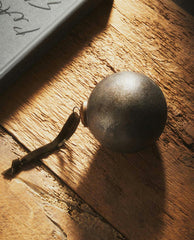ANTIQUE CHRISTMAS BAUBLE DECORATION