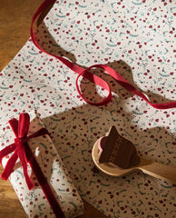 CHRISTMAS FLOWERS WRAPPING PAPER
