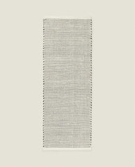 FLECKED RUG