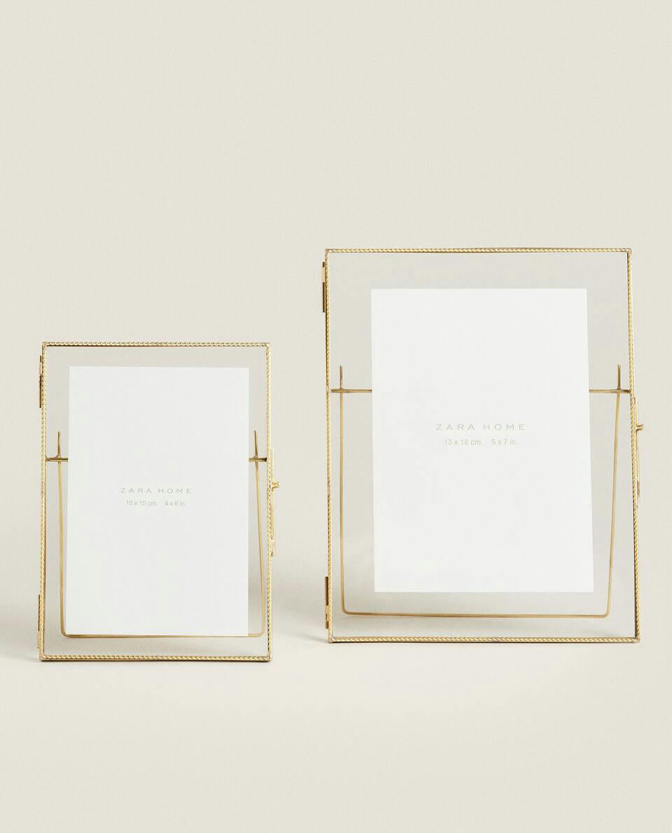 GOLDEN FRAME