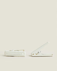 CLOTHES PEGS (PACK OF 20)