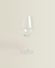 RAISED CRYSTALLINE WINE GLASS