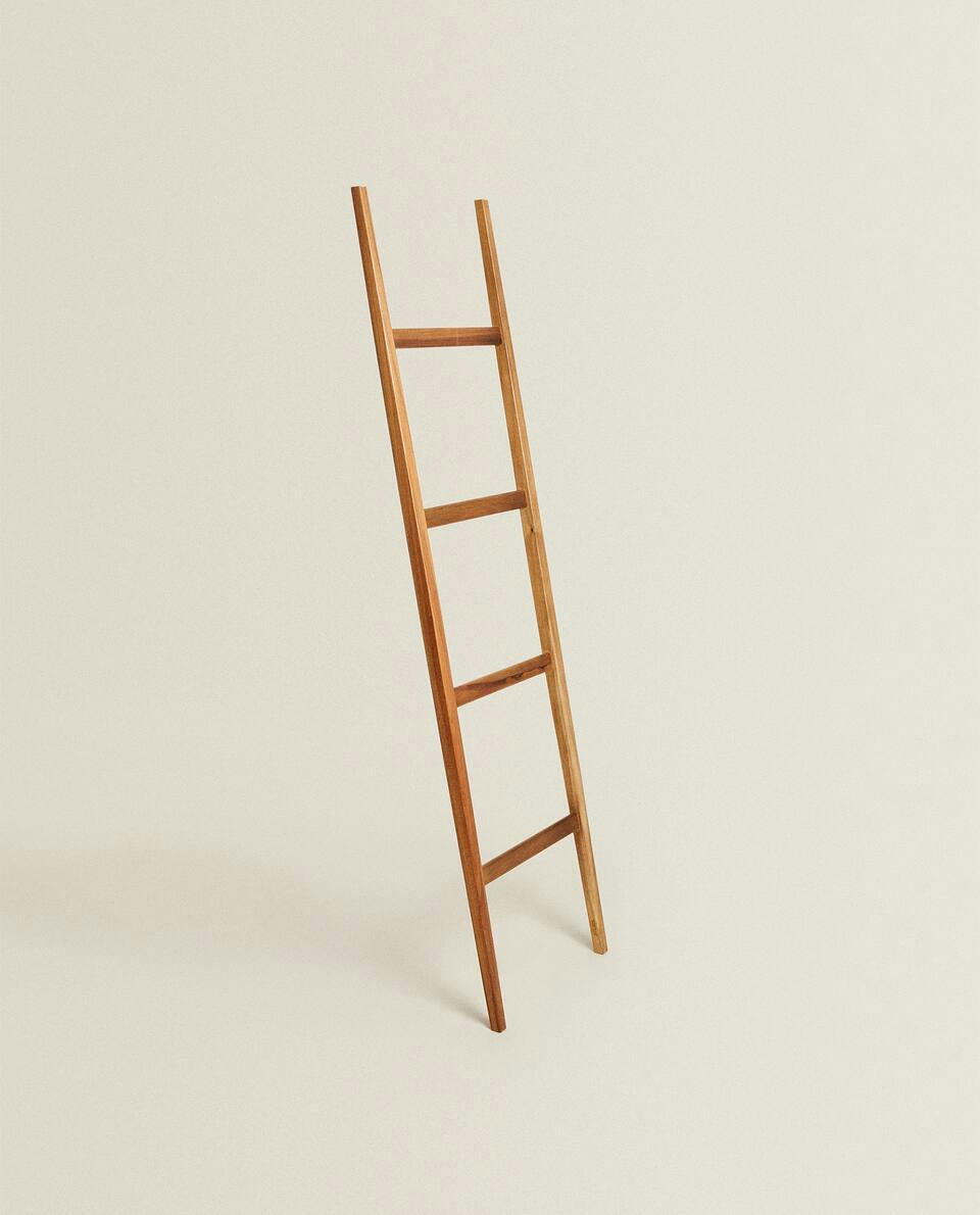 ACACIA TOWEL RACK