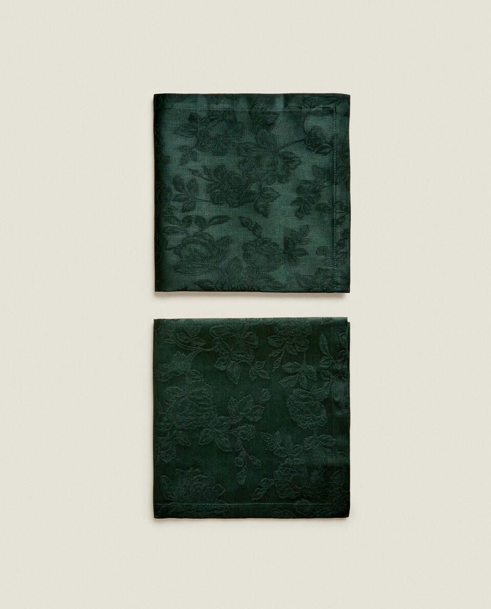 PACK OF CHRISTMAS FLORAL JACQUARD NAPKINS (PACK OF 2)