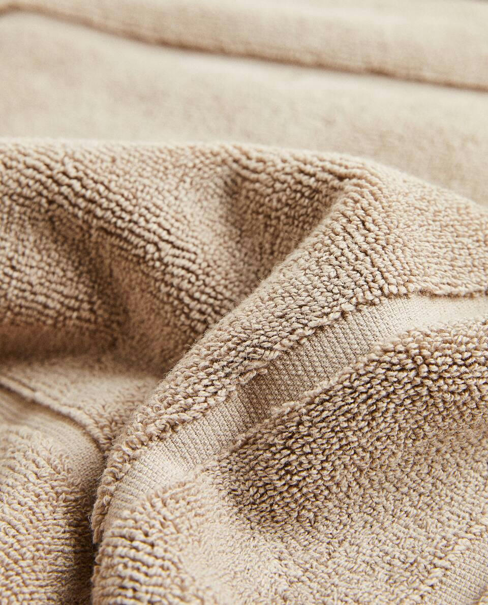 COTTON BATH MAT