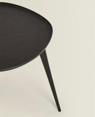 METAL TABLE