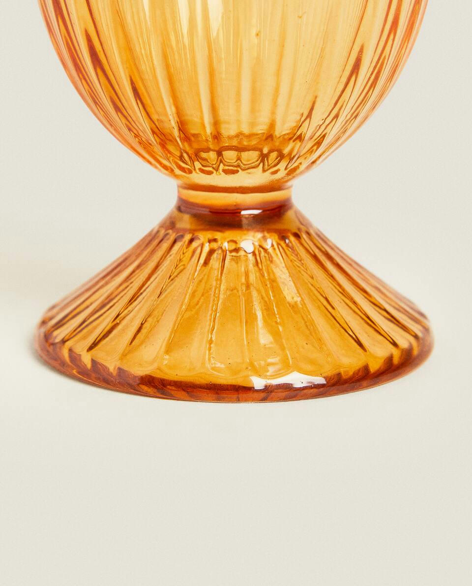 GLASS EGG CUP WITH RAISED DETAIL