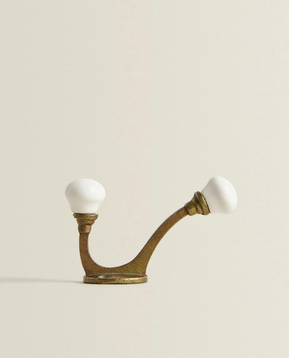 CERAMIC HOOK