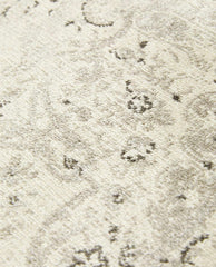 VINTAGE-EFFECT RUG
